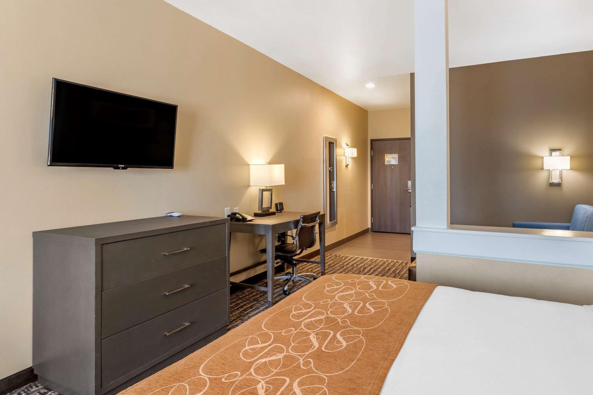 Comfort Suites Near Sam Houston Race Park Εξωτερικό φωτογραφία